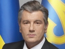 Ющенко повышает зарплату учителям украинского языка и литературы