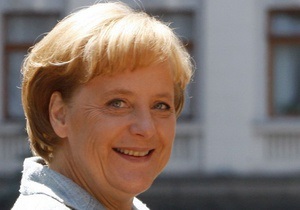 Визит Януковича в Германию: Меркель спросит о задержании Нико Ланге