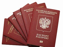 СМИ: Около 8 млн жителей Украины могут легко получить паспорт РФ