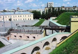 У Киевской крепости забирают землю под транспортную развязку