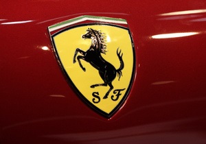 Итальянцы массово избавляются от Ferrari на фоне кризиса