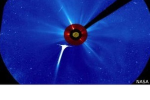 Комета Лавджоя раскрывает тайны Солнца - Би-би-си