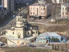 Киевсовет отменил передачу застройщику участка около Александровской больницы