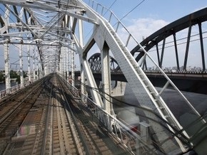 К Новому году в Киеве заработает Дарницкий мост