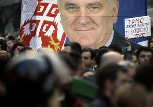Лидер оппозиционной партии в Сербии прекратил голодовку