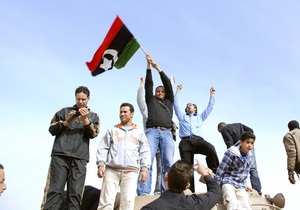 Франция исключила возможность военного вторжения в Ливию