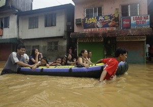 Столицу Филиппин затопило