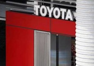 Toyota отзовет из продажи 270 тыс. автомобилей