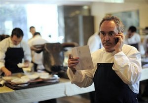 Испанские официанты гордятся своей профессией