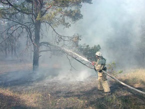 В Житомирской области шестой день гасят торфяные пожары