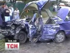 Под Житомиром BMW выехал на встречную полосу: двое погибших