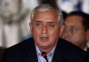 Президент Гватемалы предложил легализовать наркотики