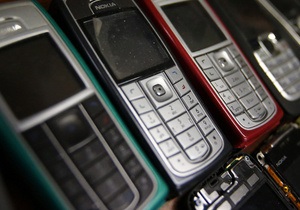 В США утвердили право спецслужб на прослушку телефонов