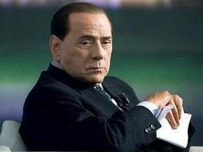 Римская прокуратура заинтересовалось полетами женщин на самолетах Берлускони