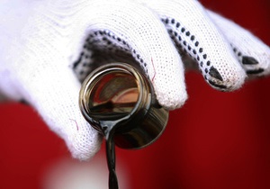 Украинская нефть - НПЗ - Курченко - Ъ: Украина снизила переработку нефти до рекордного за все годы независимости уровня