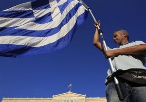 Греция согласилась сократить пенсионные выплаты