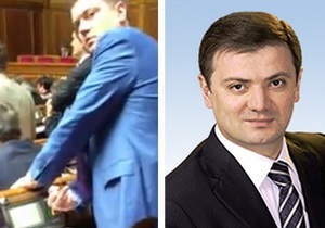 Депутат-регионал показал средний палец оппозиционеру, снимавшему на видео процесс голосования