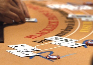 На Кипре пенсионерки вызваны в суд за азартные игры