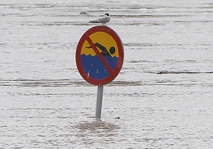 Фотогалерея: На мокром месте. Польша в плену наводнения