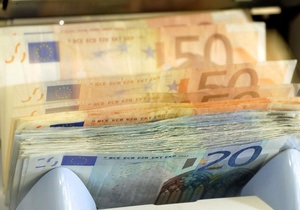 Межбанк открылся небольшим ростом котировок по евро