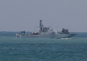 Израильские коммандос взяли на абордаж французское судно, следовавшее в Газу