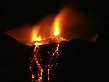 На юге Чили проснулся вулкан Льяйма: идет срочная эвакуация населения