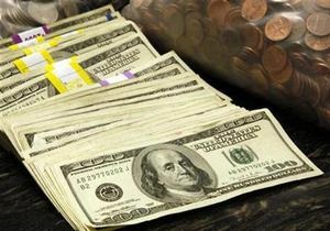 Курс доллара на межбанке упал ниже восьми гривен