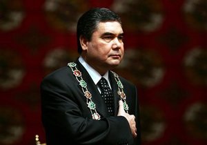 Президент Туркменистана разрешил создать в стране вторую партию