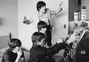Рукопись одной из важнейших песен The Beatles выставят на аукцион