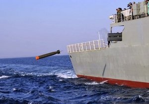 Иран провел успешные испытания новой торпеды и ракеты