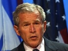 Густав мешает Бушу поехать на съезд республиканской партии