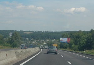 В Чехии вдоль дорог уберут все рекламные щиты