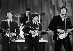 Гитару The Beatles продали на аукционе за $408 тысяч