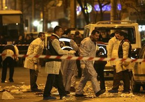 В Стамбуле при стрельбе на рынке погибли три человека