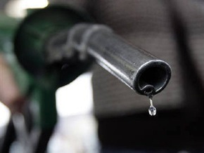 Нефть снова упала ниже 70 долларов за баррель