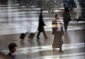 Туман заблокировал более шести тысяч пассажиров в аэропорту Урумчи