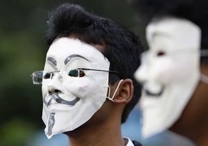 Десятки обысков, четыре ареста: В Италии проходит операция против Anonymous
