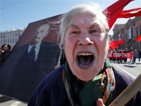Первомайские демонстрации посетили два миллиона россиян