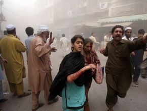 Число жертв взрыва в Пешаваре достигло 92 человек