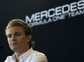 Гран-при Бахрейна: Росберг выиграл вторую практику