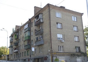 Нерухомість - старі будинки - Хитка реальність: майже 100 тисяч українців живуть у старих будинках