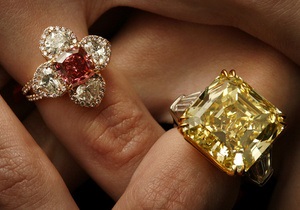 У Нью-Йорку на торги виставлено унікальний червоний діамант
