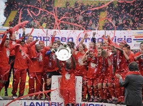 Твенте вперше виграв Чемпіонат Голландії