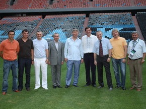 Ахметов показал Донбасс-Арену гостям из Киева