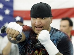 Арреола: Мой темп и прессинг не по силам Кличко