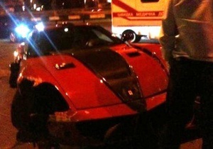 У центрі Києва розбився ексклюзивний Ferrari вартістю $500 тисяч