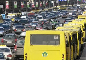 Київ - маршрутки - водії - Влада Києва посилила вимоги до приватних перевізників