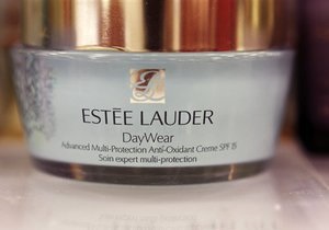 Високий попит на косметику Estee Lauder дозволив виробникові наростити прибуток на 46%