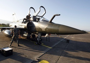 Літаки НАТО підірвали два бункери Каддафі