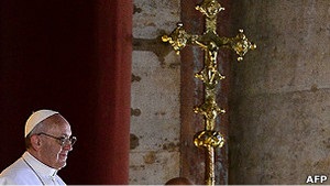 Франциск починає перший день на папському престолі